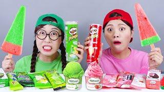 Red vs Green Ice Cream Challenge 아이스크림 챌린지 DONA 도나