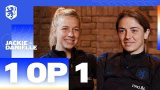 Jij bent een beetje de balans in de groep  1 OP 1 - Jackie Groenen & Daniëlle van de Donk