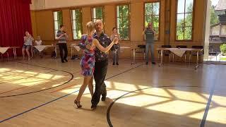 Tango Vals Ochos with special steps for leaders