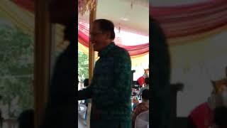 Kerusuhan di atas panggung