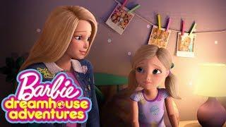 O CONTO DOS CACHORRINHOS NA CASA DOS SONHOS  Aventuras da Barbie Dreamhouse  Barbie Português