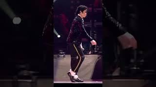 Michael Jackson Moonwalk