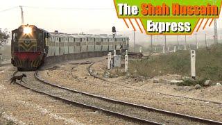 Jung Shahi The Shah Hussain Express Ex-Night Coach  Lead By EMD Gt26cw2 8210