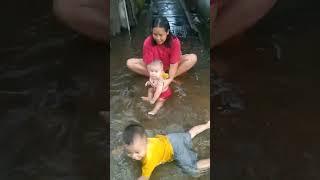 banjir seseru ini  #kebanjiran #shortvideo #desababai