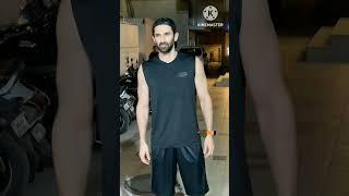 Aditya Roy Kapoor Sporty Look#shortsfeed #Soniye Je #songs #adityaroykapoor #trending