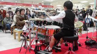 7 yo DRUMMER DRUM SOLO