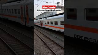 KA Jayabaya New Generation di Stasiun Pasar Senen #shorts #keretaapi #indrapnugraha