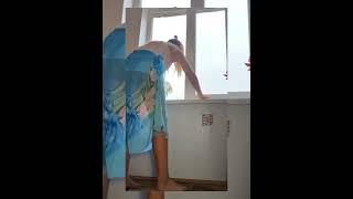  {no panties} {cleaning windows}¶¶¶