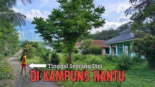 Tinggal Sendirian Di Kampung Hantu Berjajar Rumah Kosong Dan Mobil Misterius