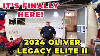 2024 Oliver Legacy Elite II -Twin Bed Plat. Package - United RV Center  Ft Worth TEXAS 817-834-7141