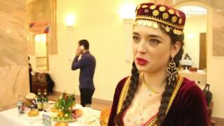 Азербайджанцы накормили пловом и долмой участников фестиваля Созвездие талантов