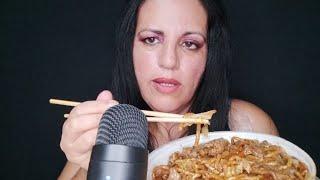 Asmr-comendo Yakisoba pela primeira vez Mukbang Yakisoba