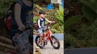 #cycle #tomandjeery #shortvideo #shorts #love #baby #bike