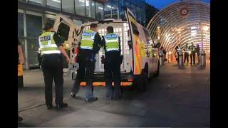 Police Scotland Struggle to Arrest a Couple of Girl Neds at St Enoch Square