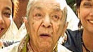 Zohra Sehgal laid to rest