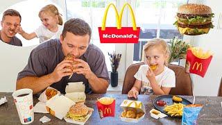 McDonalds Wettessen Challenge  Kleine Schwester gegen großen Bruder 