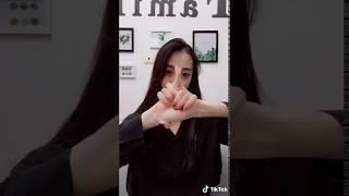 Cewek cantik jago FINGER DANCE