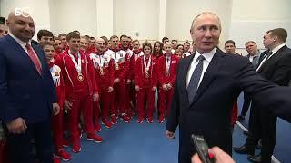Путин подвинул охранника «Такой здоровый здоровей спортсменов»
