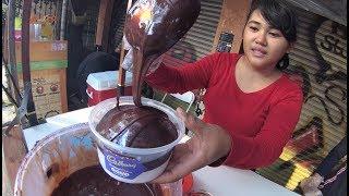 Jakarta Street Food 2758  Es Kepal Cadbury Coklatnya Dapet Creamnya Dapet YDXJ0083