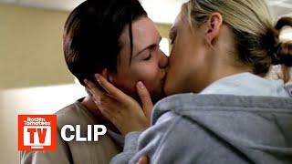 Orange Is the New Black - Piper Kisses Stella Scene S3E10  Rotten Tomatoes TV