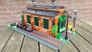 LEGO - Old Train Engine Shed 910033 review + Recolored locomotive from 60052