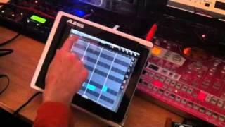 Genome MIDI + Sampletank iPad