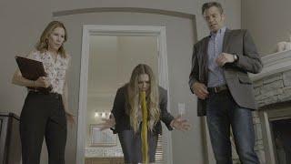 Santa Clarita Diet season 1 Sheila Hammond throws up