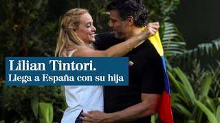 Lilian Tintori esposa de Leopoldo López llega a España con su hija