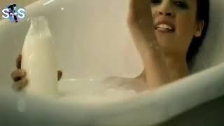 İrem Sak  Çıplak Banyo Sahnesi Sexy Frikikler