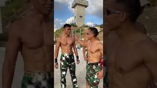 Keren Badan Atletis Anggota TNI Woww