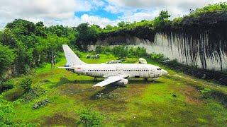 Man Finds Plane Hidden In Jungle But When He Looks Inside