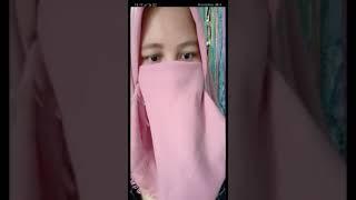 Hijab bugil pamer tetek demi saweran