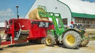 Jaylor 5850 TMR Mixer Dairy Ration on Armstrong Manor Farm