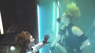 Watertank scuba...woman