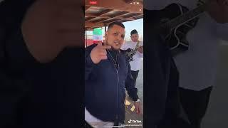 Clave Cinco Siete Le Canta Su Corrido Al Doble D En Un EnVivo 