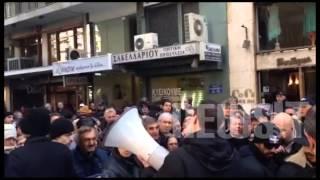 NewsIt.gr Αλήτες αυτοί που απαγόρευσαν τη διανομή στο Δημοτικό Θέατρο
