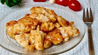 Do you have chicken breast at home? Try the recipe for fried chicken in garlic sauce very tasty