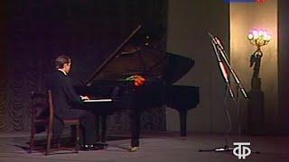 Mikhail Pletnev plays Tchaikovsky Nocturne op. 19 no. 4 - video 1986