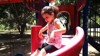 İpek Lina Parkta. Eğlenceli Çocuk Videosu
