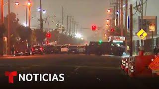 El secuestro de un autobús con tiroteo deja un muerto en Los Ángeles  Noticias Telemundo