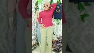 cewek hijab ganti banju di depan kamera saat lagi live jual baju