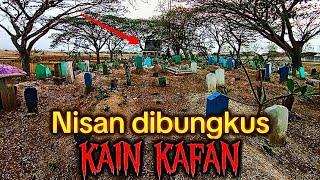 Ada LUBANG MISTERIUS di kuburan ini...