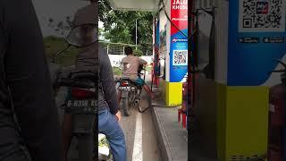 Ngisi Bensin Sendiri self-service fuel station