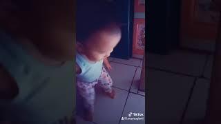 Baby aisyah joget tik tok