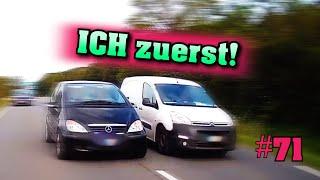 Radfahrer stürzt und zwanghaft Erster  Dashcam Videos Deutschland  Dashcam Stories #71