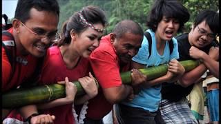 BAMBU GILA  THE CRAZY BAMBOO DANCE