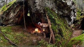 Building a SHELTER under a giant ROCK during HEAVY RAIN  Cooking on HOT Stone