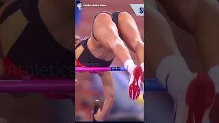 Lisa Ryzih ⭐German female pole vaulter in slowmo