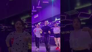 Lagi rame  #short #tiktokviral #zumba #shortvideo