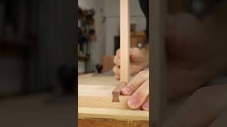 Sliding dovetail router #woodworking #shorts #woodwork #asmr